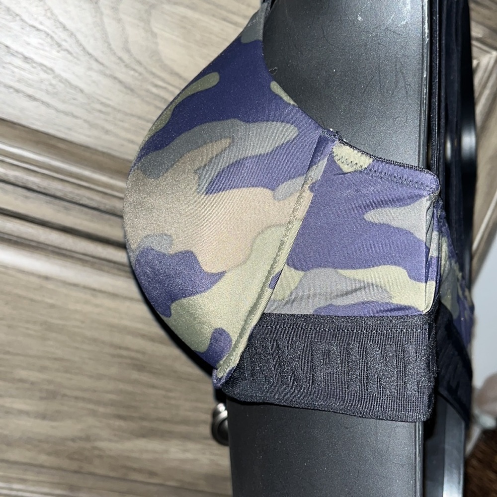 Front Close Racerback Camo Bra - Picture 3 of 3